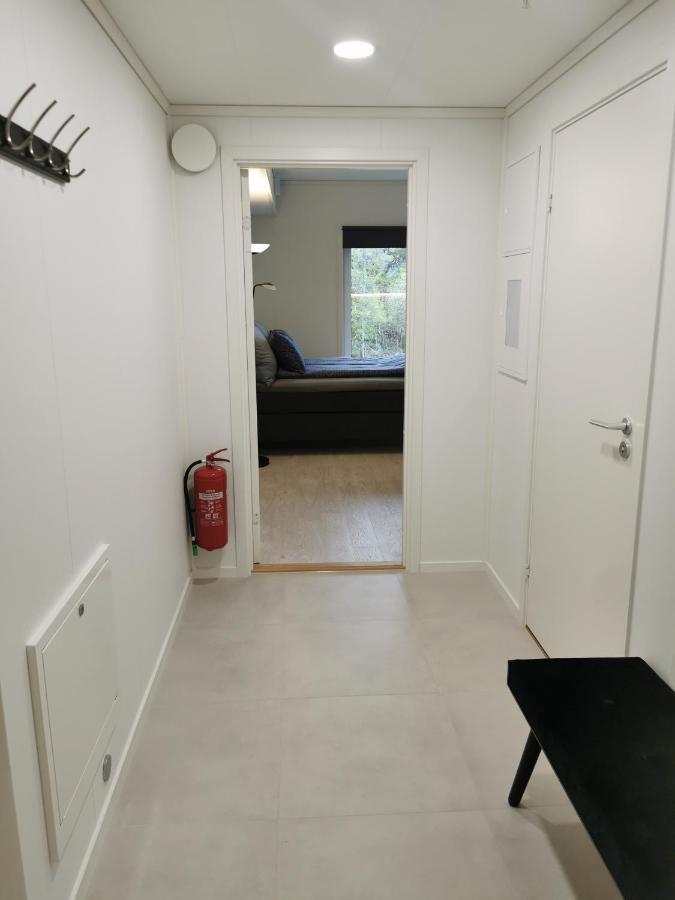 Lofoten Studio Apartment, Vestermyrveien 11 Svolvær Exterior photo